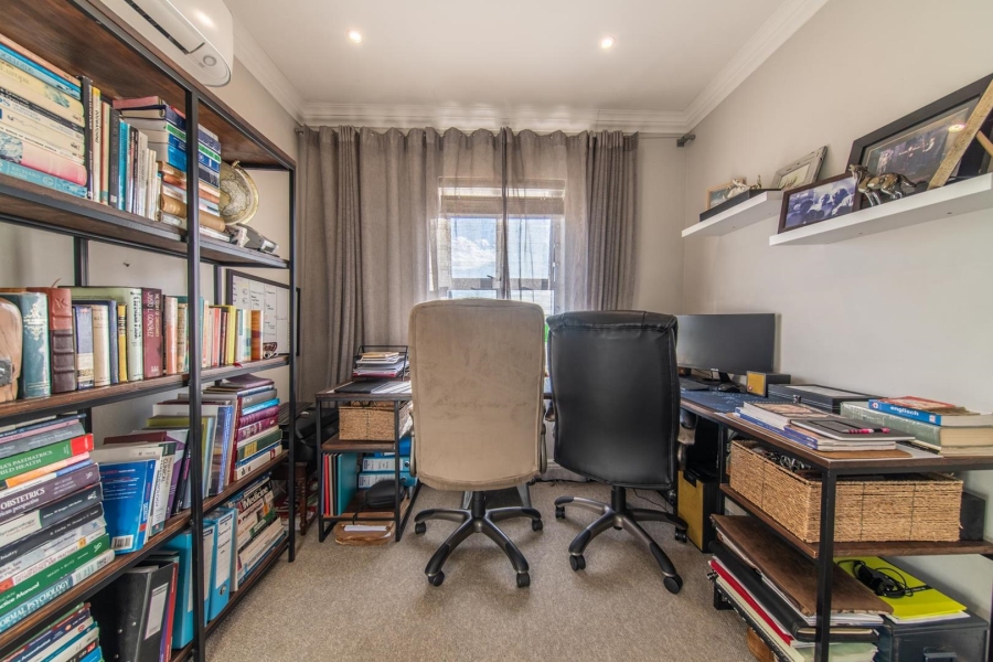 To Let 3 Bedroom Property for Rent in Koelenhof Western Cape